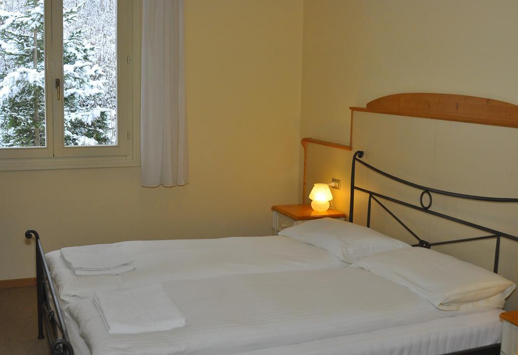 Hotel Santa Barbara Ronzo-Chienis Extérieur photo